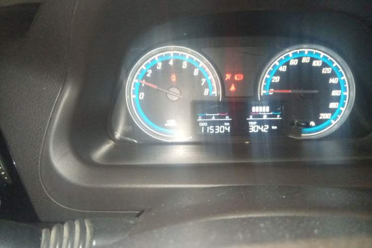 Used Baojun 730 2014 1.5L Manual Luxury Navigation ESP Version 7 Seats Instrument Cluster