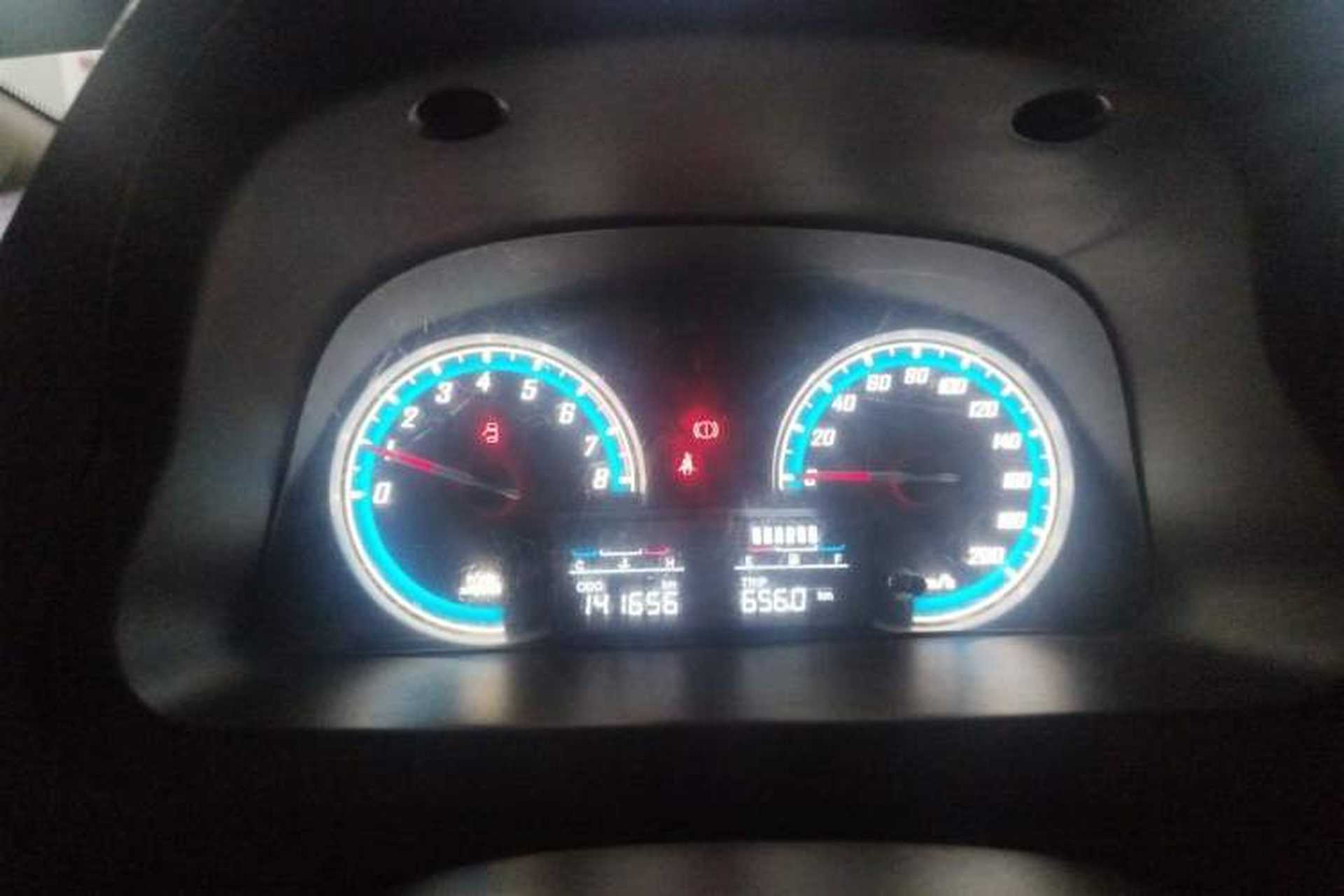 Used Baojun 730 2014 1.5L Manual Luxury Navigation ESP Version 7 Seats Instrument Cluster