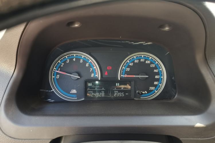 Used Baojun 730 2014 1.5L manual luxury trim 7 seats Instrument Cluster