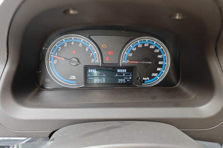 Used Baojun 730 2014 1.5L manual Comfort version 7 seats Instrument Cluster