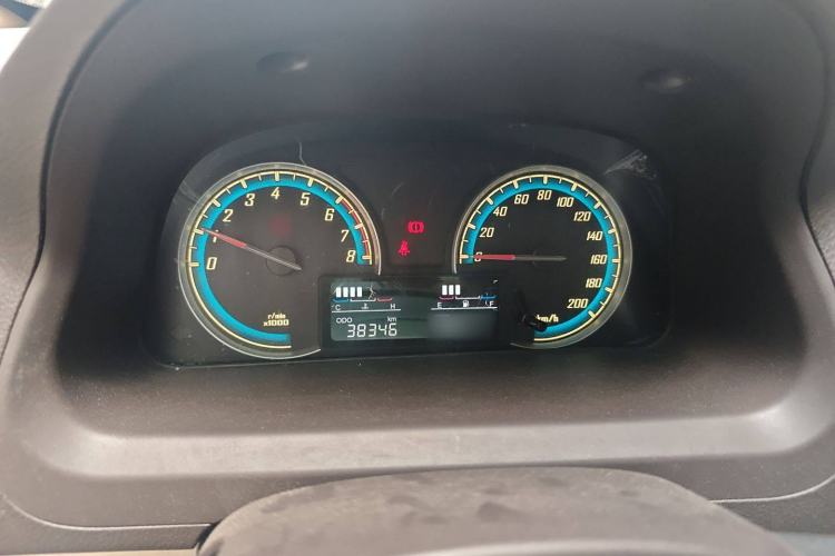 Used Baojun 730 2014 1.5L manual standard trim 7 seats Instrument Cluster