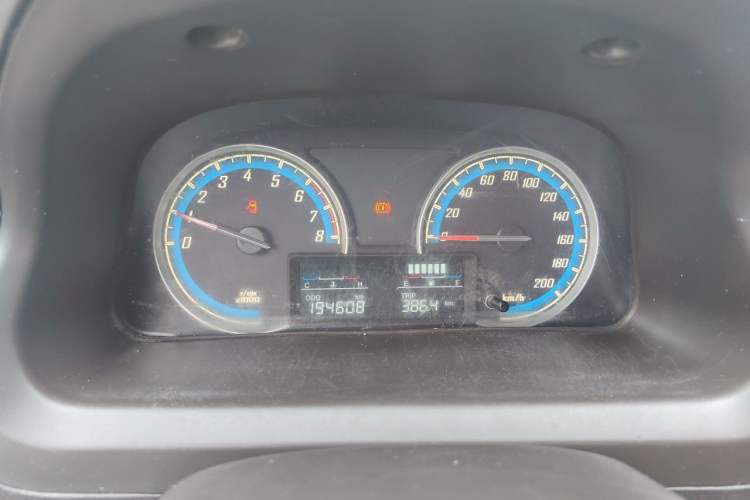 Used Baojun 730 2014 1.5L manual Comfort ESP version 7 seats Instrument Cluster