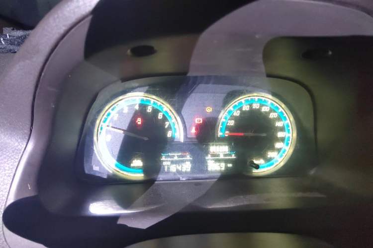 Used Baojun 730 2014 1.5L manual Comfort ESP version 7 seats Instrument Cluster