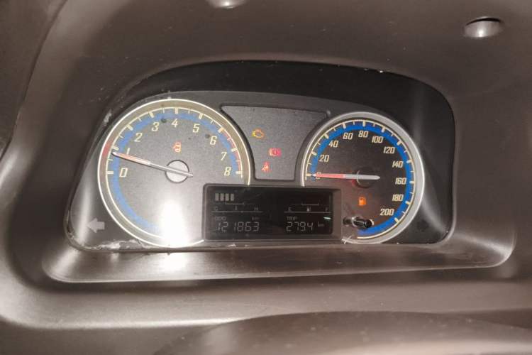 Used Baojun 730 2014 1.5L manual Comfort version 7 seats Instrument Cluster