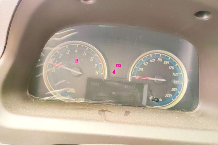 Used Baojun 730 2014 1.5L manual Comfort version 7 seats Instrument Cluster