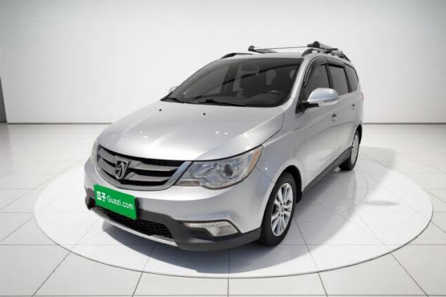 Used Baojun 730 2014 1.5L manual luxury trim 7 seats