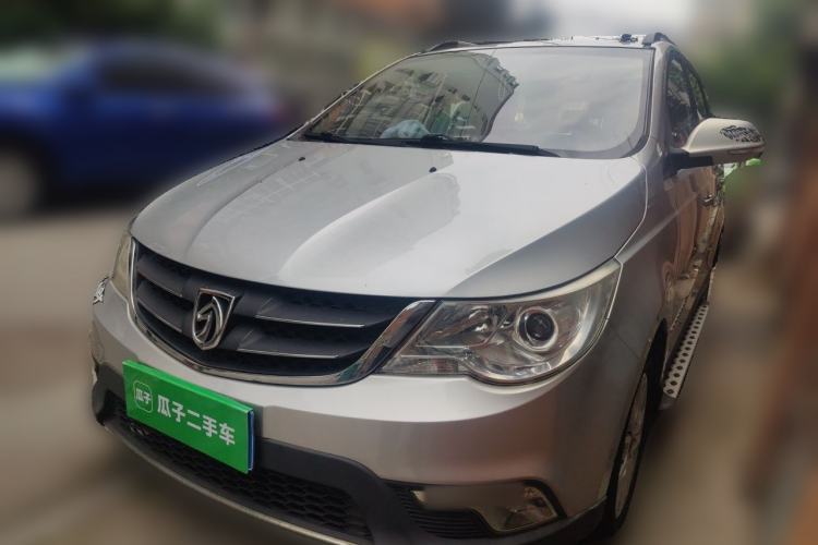 Used Baojun 730 2014 1.5L manual Comfort ESP version 7 seats Guazi used car, China used car export, Used car for sale, Used cars, Cheapest cars for sale
