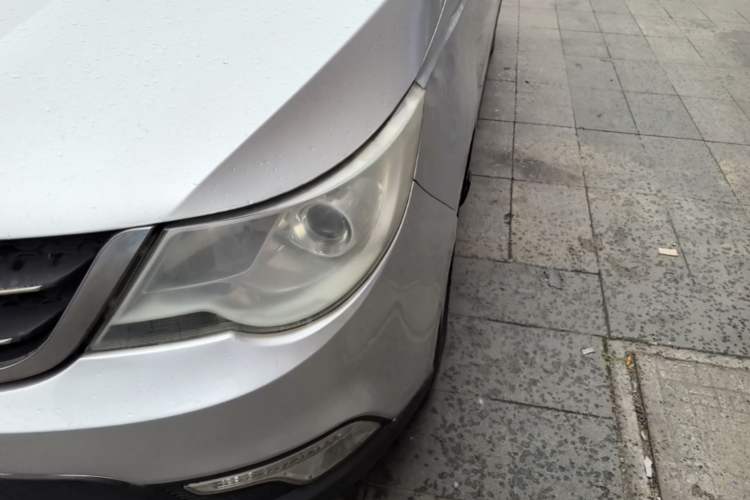 Used Baojun 730 2014 1.5L manual Comfort ESP version 7 seats Left Front Headlight