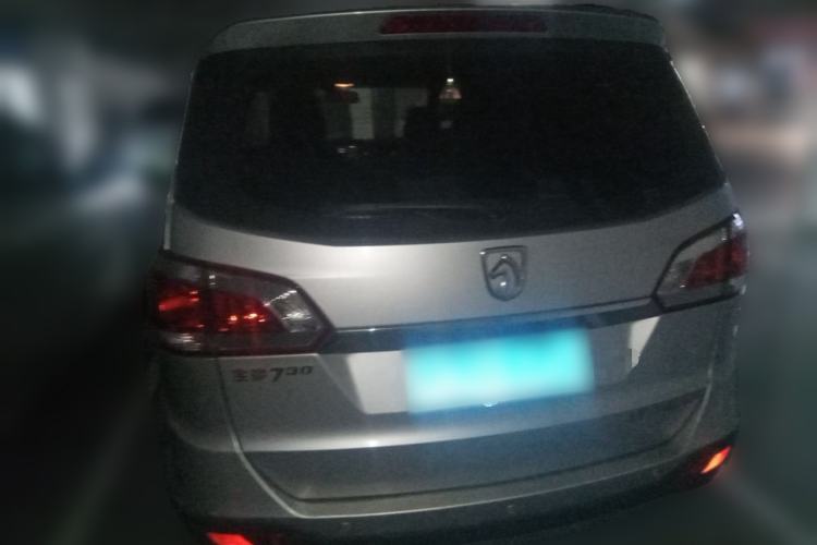 Used Baojun 730 2014 1.5L Manual Luxury Navigation ESP Version 7 Seats Rear