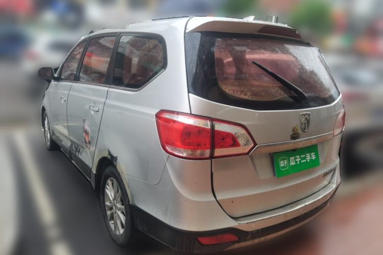 Used Baojun 730 2014 1.5L manual Comfort ESP version 7 seats Rear Left 45 Deg