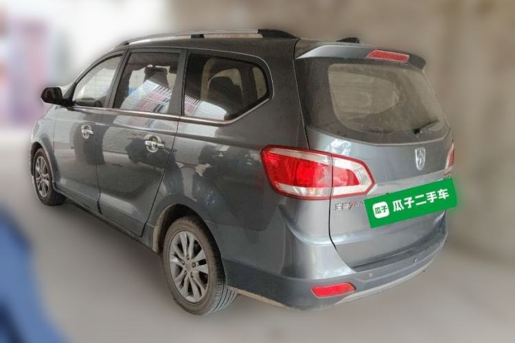Used Baojun 730 2014 1.5L manual luxury trim 7 seats Rear Left 45 Deg