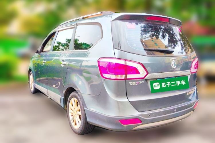 Used Baojun 730 2014 1.5L manual Comfort version 7 seats Rear Left 45 Deg