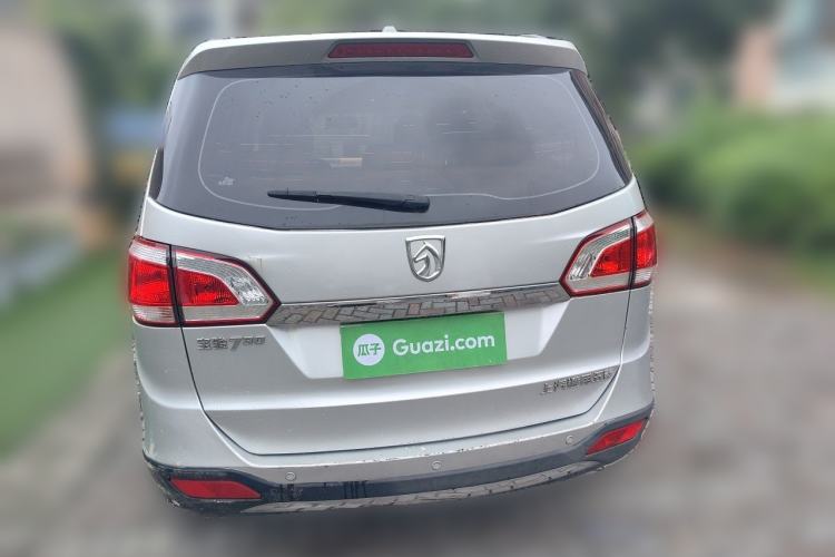 Used Baojun 730 2014 1.5L manual Comfort ESP version 7 seats Rear
