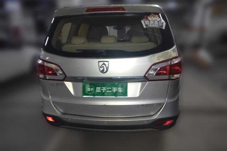 Used Baojun 730 2014 1.5L manual Comfort ESP version 7 seats Rear