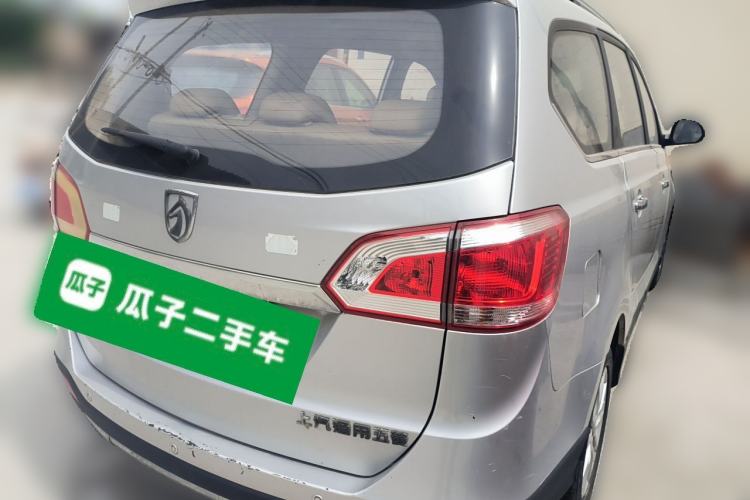 Used Baojun 730 2014 1.5L manual Comfort version 7 seats Rear Right 45 Deg