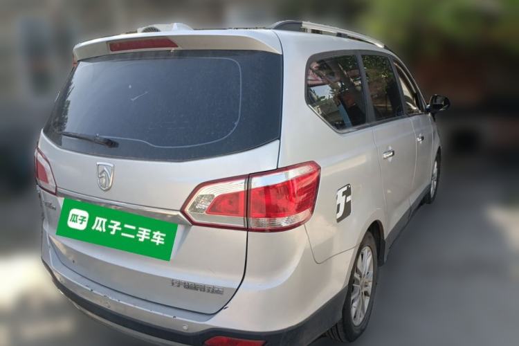 Used Baojun 730 2014 1.5L manual luxury trim 7 seats Rear Right 45 Deg