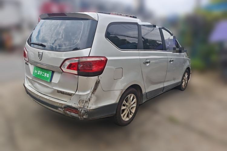 Used Baojun 730 2014 1.5L manual Comfort version 7 seats Rear Right 45 Deg