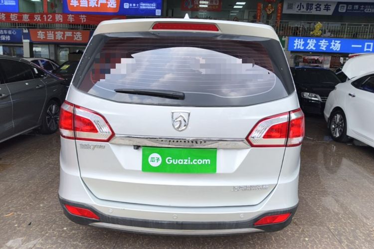 Used Baojun 730 2014 1.5L manual Comfort ESP version 7 seats Rear