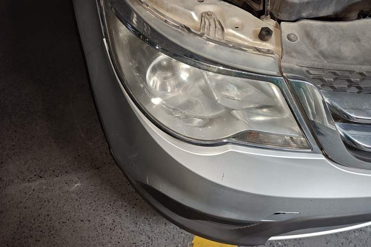 Used Baojun 730 2014 1.5L manual standard version 5 seats Right Front Headlight