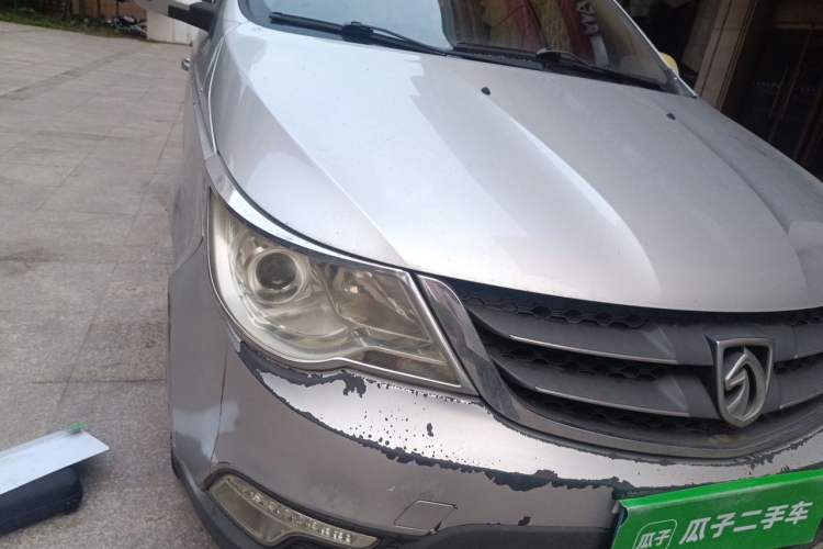 Used Baojun 730 2014 1.5L manual Comfort version 7 seats Right Front Headlight