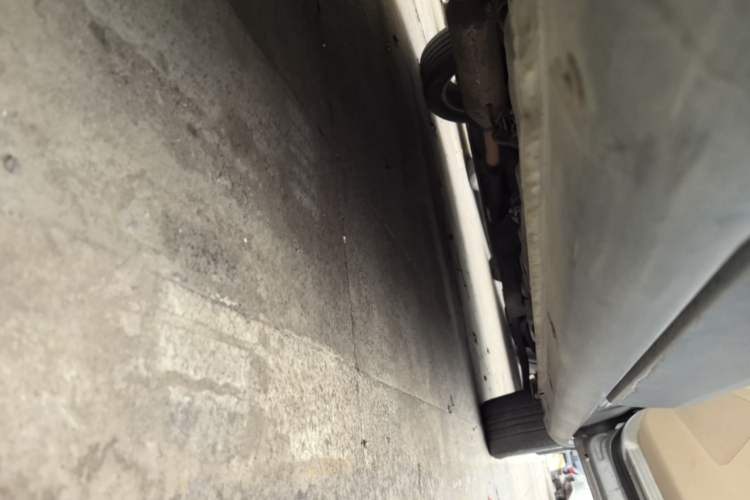 Used Baojun 730 2014 1.5L manual Comfort ESP version 7 seats Right Side Sill