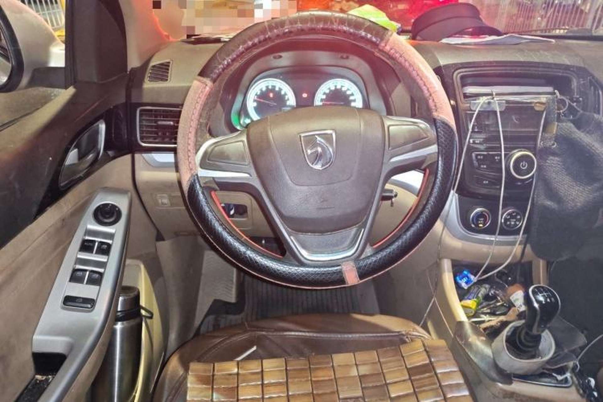 Used Baojun 730 2014 1.5L manual standard version 5 seats Steering Wheel