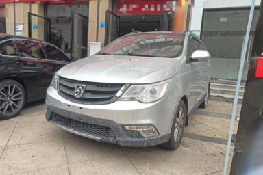 Used Baojun 730 2014 1.5L Manual Luxury Navigation ESP Version 7 Seats
