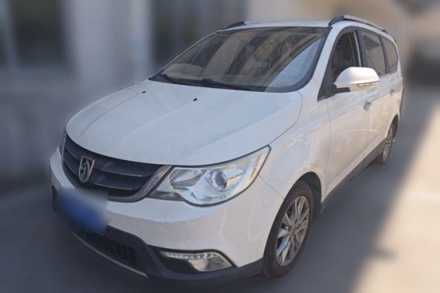 Used Baojun 730 2014 1.5L manual Comfort version 7 seats