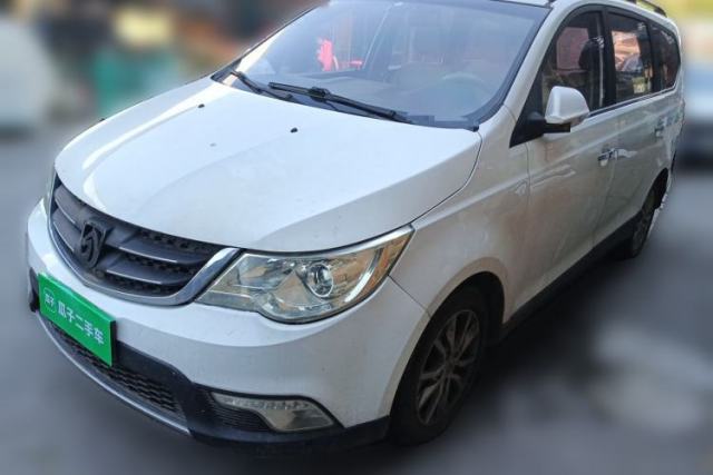 Used Baojun 730 2014 1.5L manual Comfort version 7 seats