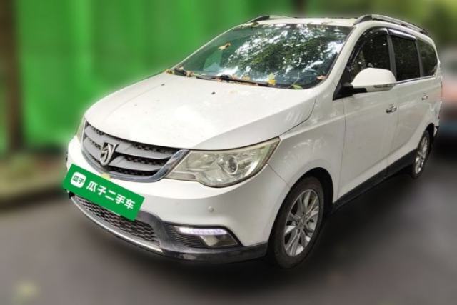 Used Baojun 730 2014 1.5L manual Comfort version 7 seats