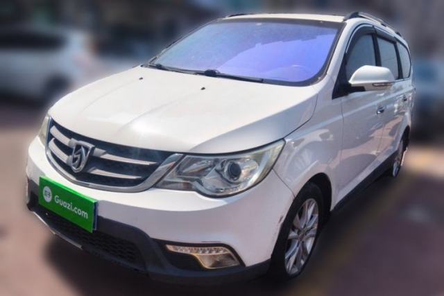 Used Baojun 730 2014 1.5L manual Comfort version 7 seats