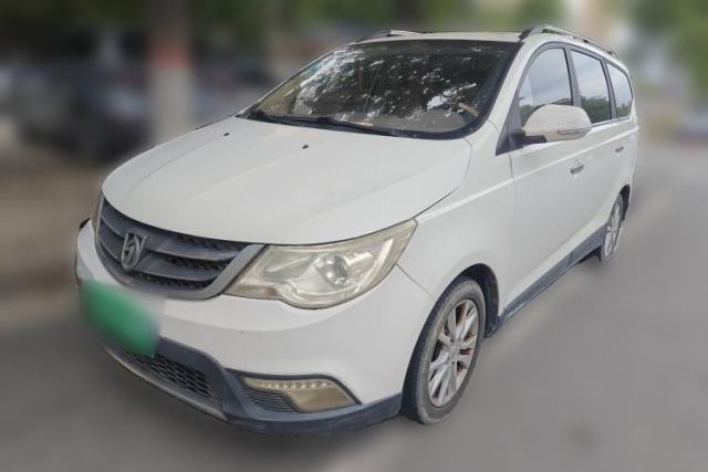 Used Baojun 730 2014 1.5L manual luxury trim 7 seats