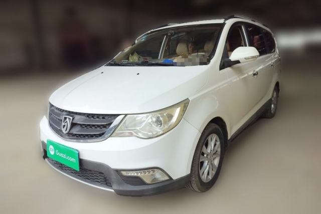 Used Baojun 730 2014 1.5L manual Comfort version 7 seats