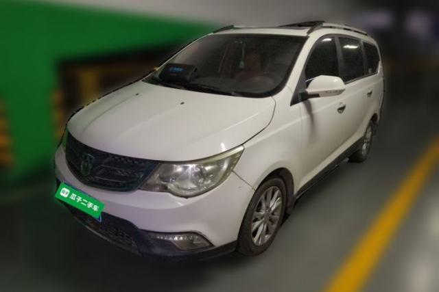 Used Baojun 730 2014 1.5L manual luxury trim 7 seats