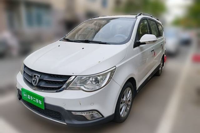 Used Baojun 730 2014 1.5L manual Comfort ESP version 7 seats