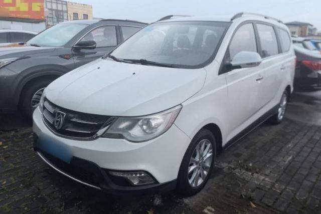 Used Baojun 730 2014 1.5L manual Comfort ESP version 7 seats
