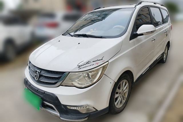 Used Baojun 730 2014 1.5L manual luxury trim 7 seats
