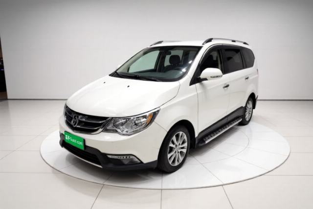 Used Baojun 730 2014 1.5L manual Comfort version 7 seats