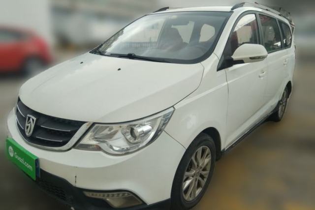 Used Baojun 730 2014 1.5L manual standard trim 7 seats