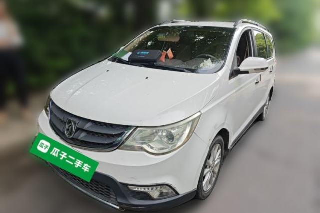 Used Baojun 730 2014 1.5L manual Comfort version 7 seats