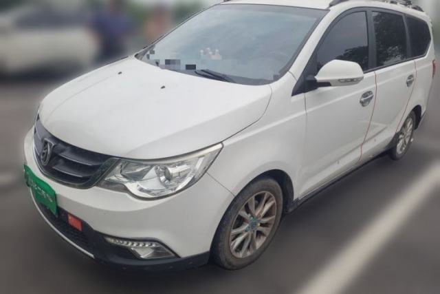 Used Baojun 730 2014 1.5L manual standard trim 7 seats
