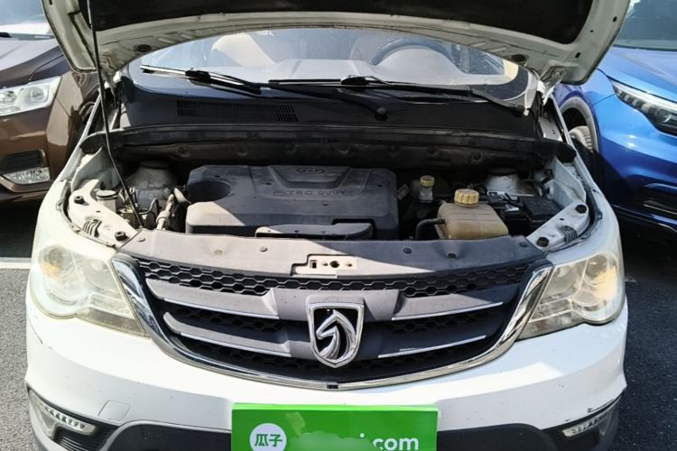 Used Baojun 730 2014 1.5L manual Comfort ESP version 7 seats Engine Bay