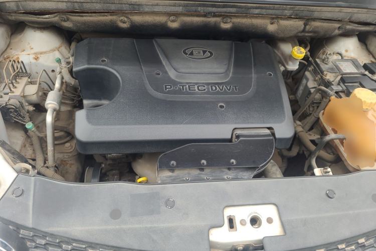 Used Baojun 730 2014 1.5L manual standard trim 7 seats Engine Bay