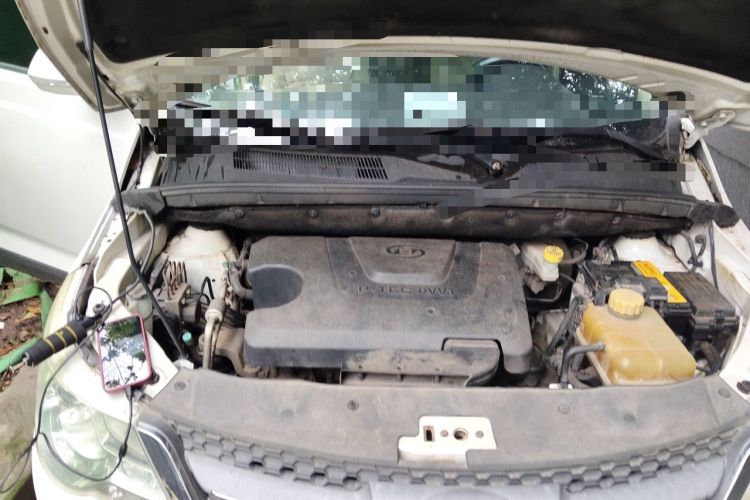 Used Baojun 730 2014 1.5L manual Comfort version 7 seats Engine Bay Right