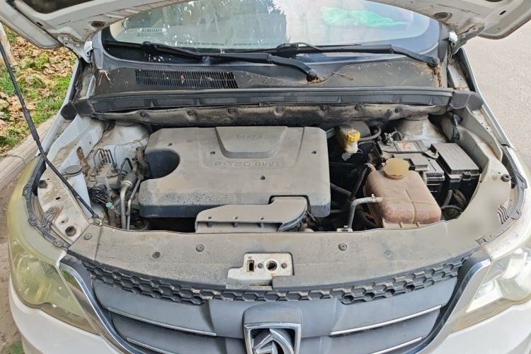 Used Baojun 730 2014 1.5L Manual Luxury Navigation ESP Version 7 Seats Engine Bay