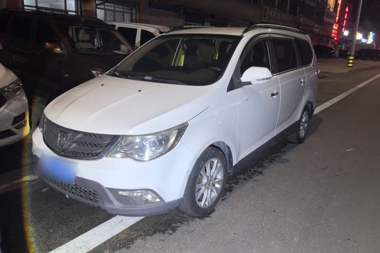 Used Baojun 730 2014 1.5L manual Comfort version 7 seats Exterior 3