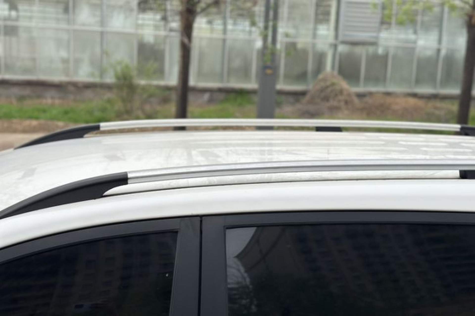 Used Baojun 730 2014 1.5L manual Comfort ESP version 7 seats Exterior 9