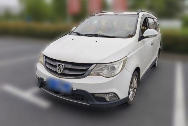 Used Baojun 730 2014 1.5L manual luxury trim 7 seats