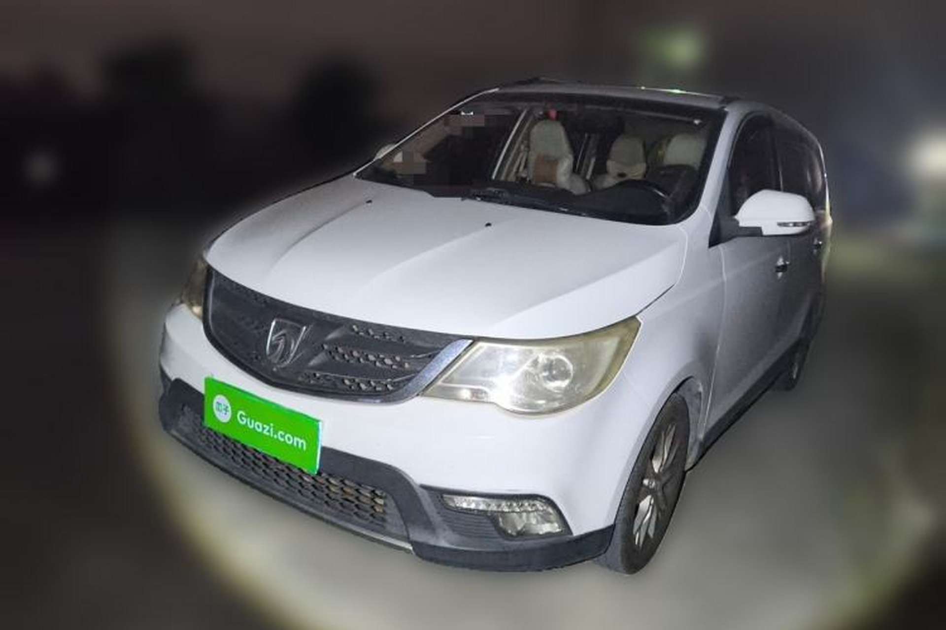 Used Baojun 730 2014 1.5L manual Comfort version 7 seats Front Left 45 Deg
