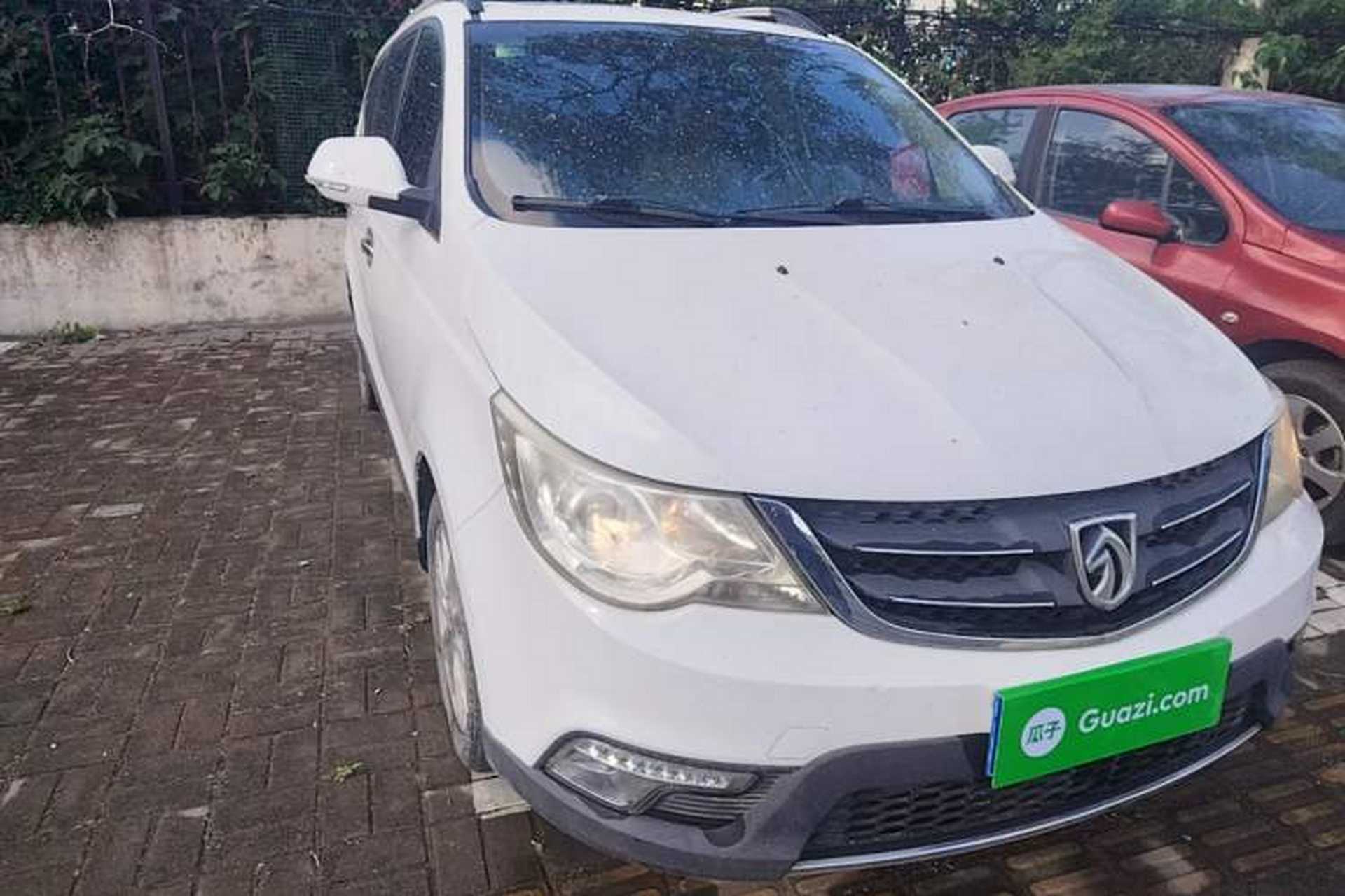 Used Baojun 730 2014 1.5L Manual Luxury Navigation ESP Version 7 Seats Front Right 45 Deg